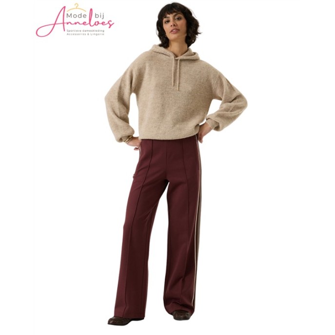 Garcia Broek Streep ritsjeV260315 4081 wijnrood Garcia Broek Streep ritsjeV260315 4081 wijnrood